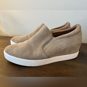 Like New Caslon Taupe Suede Wedge Slip On Pull On Shoes Sneakers sz 13 M